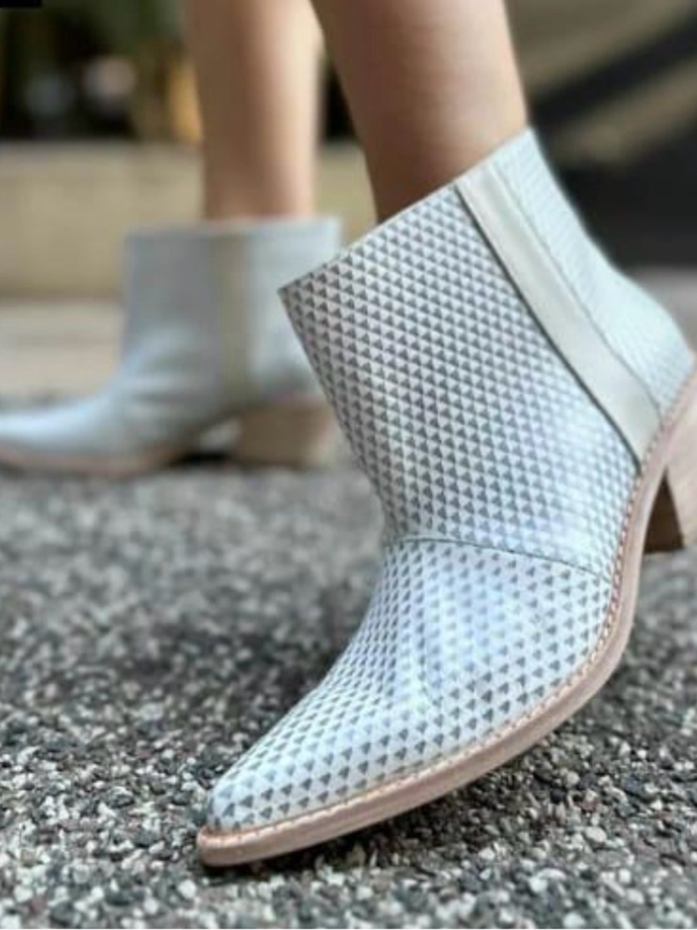 Pointed Toe Perforated Ankle Argentinian leather boots